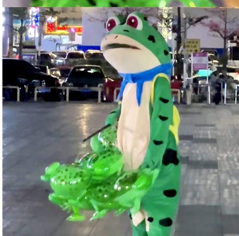 网红青蛙气球批发充气青蛙发光蛤蟆青蛙崽充气迷你小青蛙厂家详情9