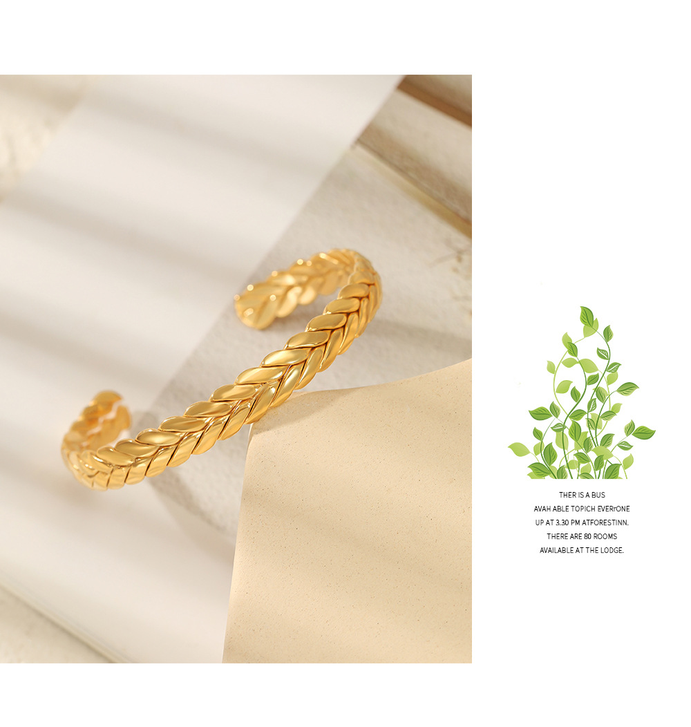 Elegant Grain Stainless Steel Gold Plated Bangle