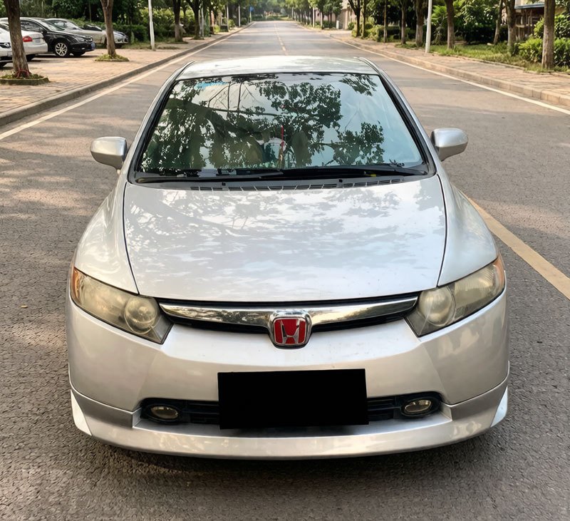 06-08 Model Civi Modified Eighth-Generation Civic Full Car Modification with Front Lip, Side Skirts, Rear Lip, and Rear Bumper Kit