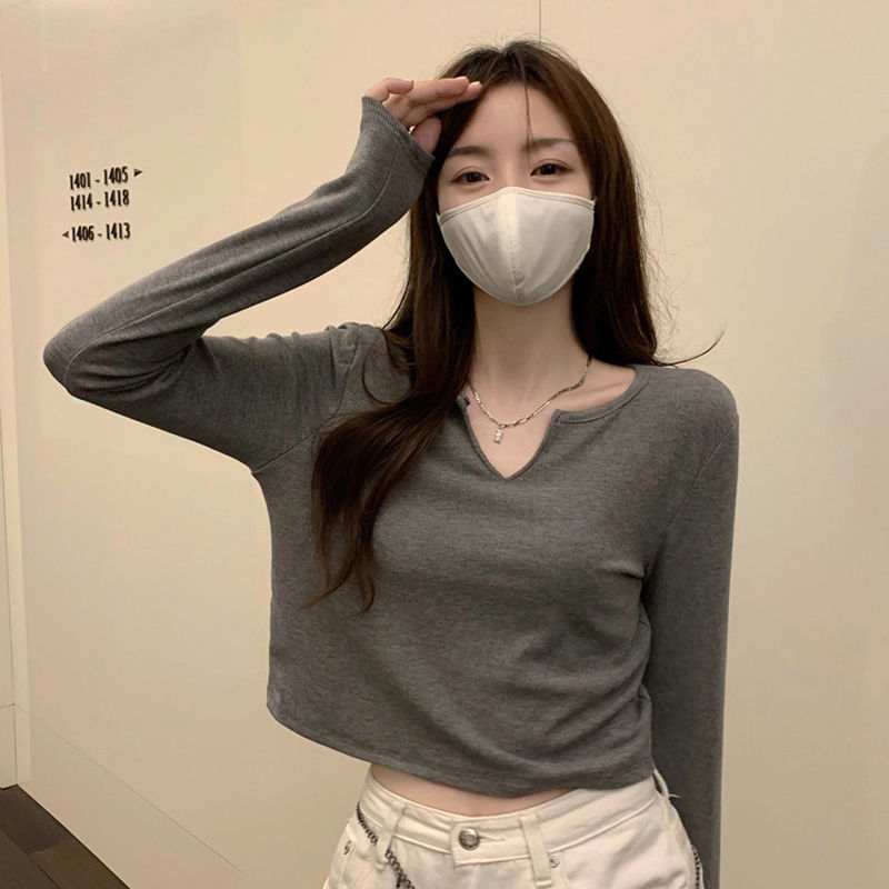 Puro deseo superior camiseta de las mujeres de primavera y otoño diseño sentido nicho nuevo dulce chica caliente manga larga corta delgada con cuello en v camisa de fondo image 4