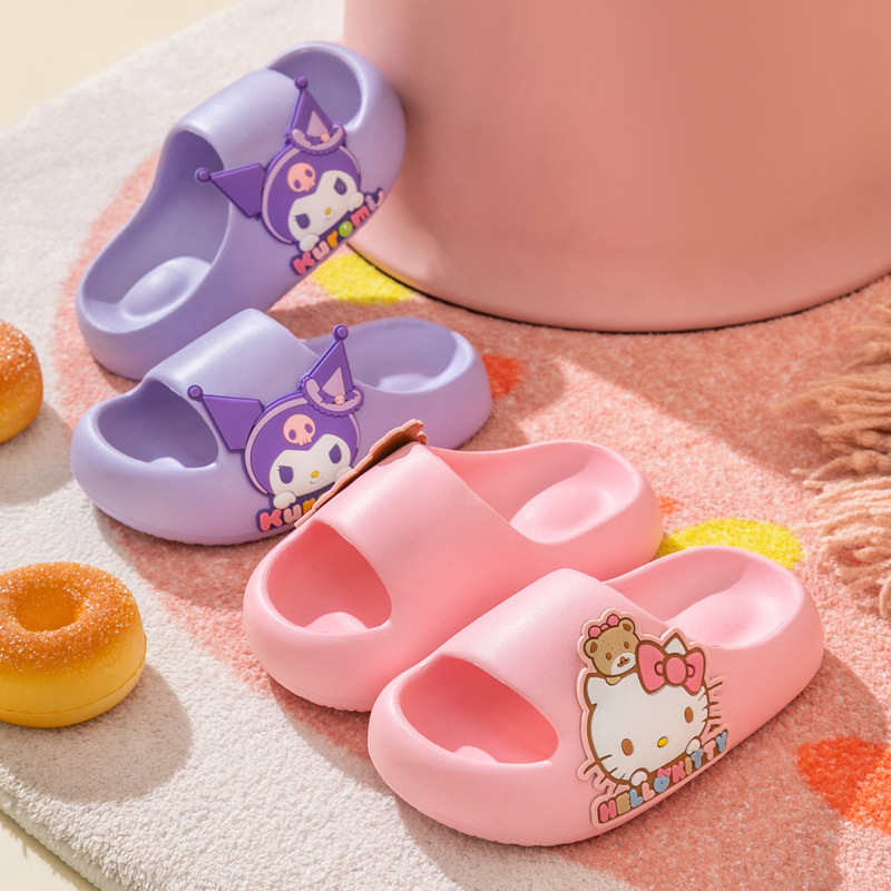 Sanrio Children's Summer 2023 New Medium Kids EVA Soft Sole Home Slippers for Outdoor Wear Beach Shoes