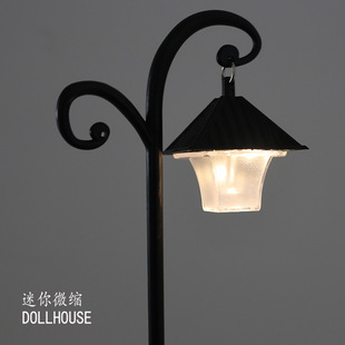 mini mini Miniature Outdoor Small Street Light Building Model Black Brightable Doll House Accessories dollhouse Light