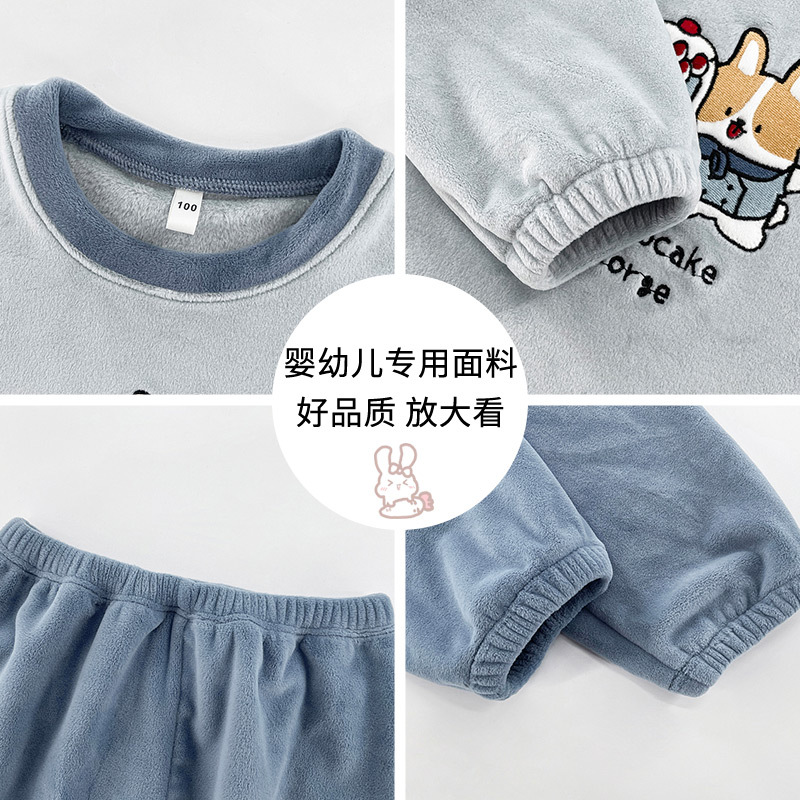 어린이 섬 벨벳 잠옷 남자의 겨울 집 옷 새로운 따뜻한 벨벳 따뜻한 가을과 겨울  소녀 홈 의류 세트