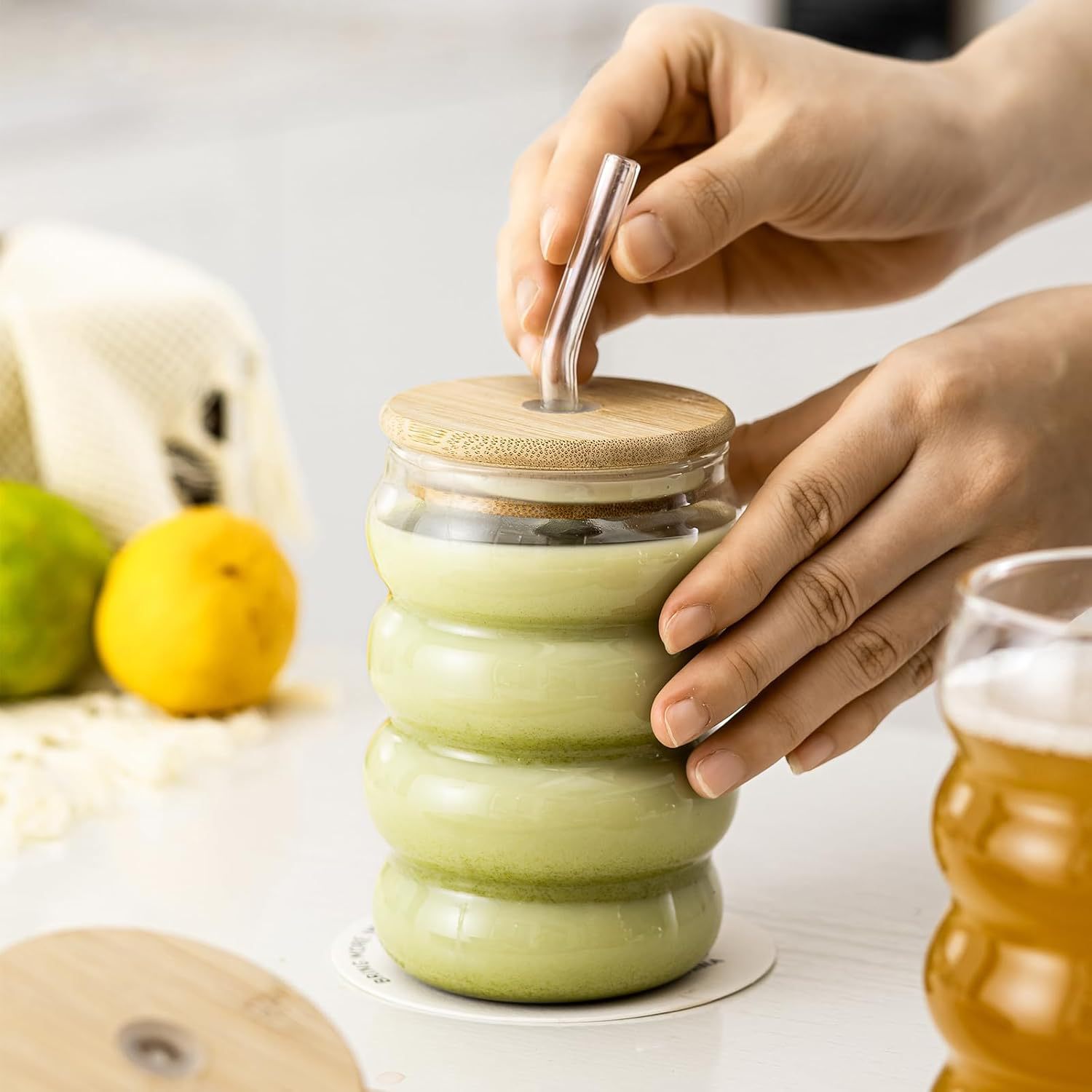 Caterpillar straw taza de café de vidrio, taza de agua doméstica resistente a altas temperaturas, taza de jugo de leche, burbuja de aire