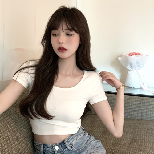 Camiseta de verano para mujer, top corto ajustado a la moda, estilo Pure Desire, top de manga corta ajustado dulce y picante para estudiantes, nuevo modelo 2026.