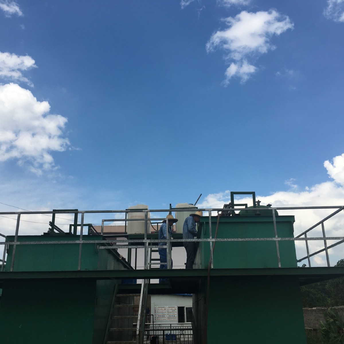 多维电解+芬顿+AGS+MBR生物除盐一体机 医药合成含盐污水处理设备