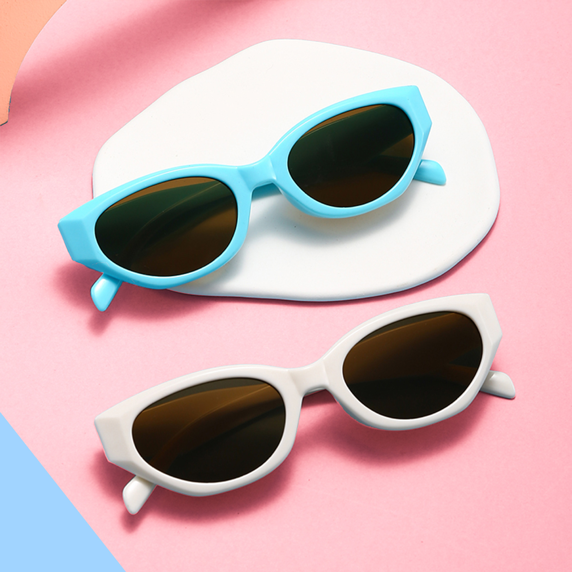 Gafas de Sol para Niños, Marco de Plástico y Lente de AC, Protección UV400, para Viajes y Fiestas