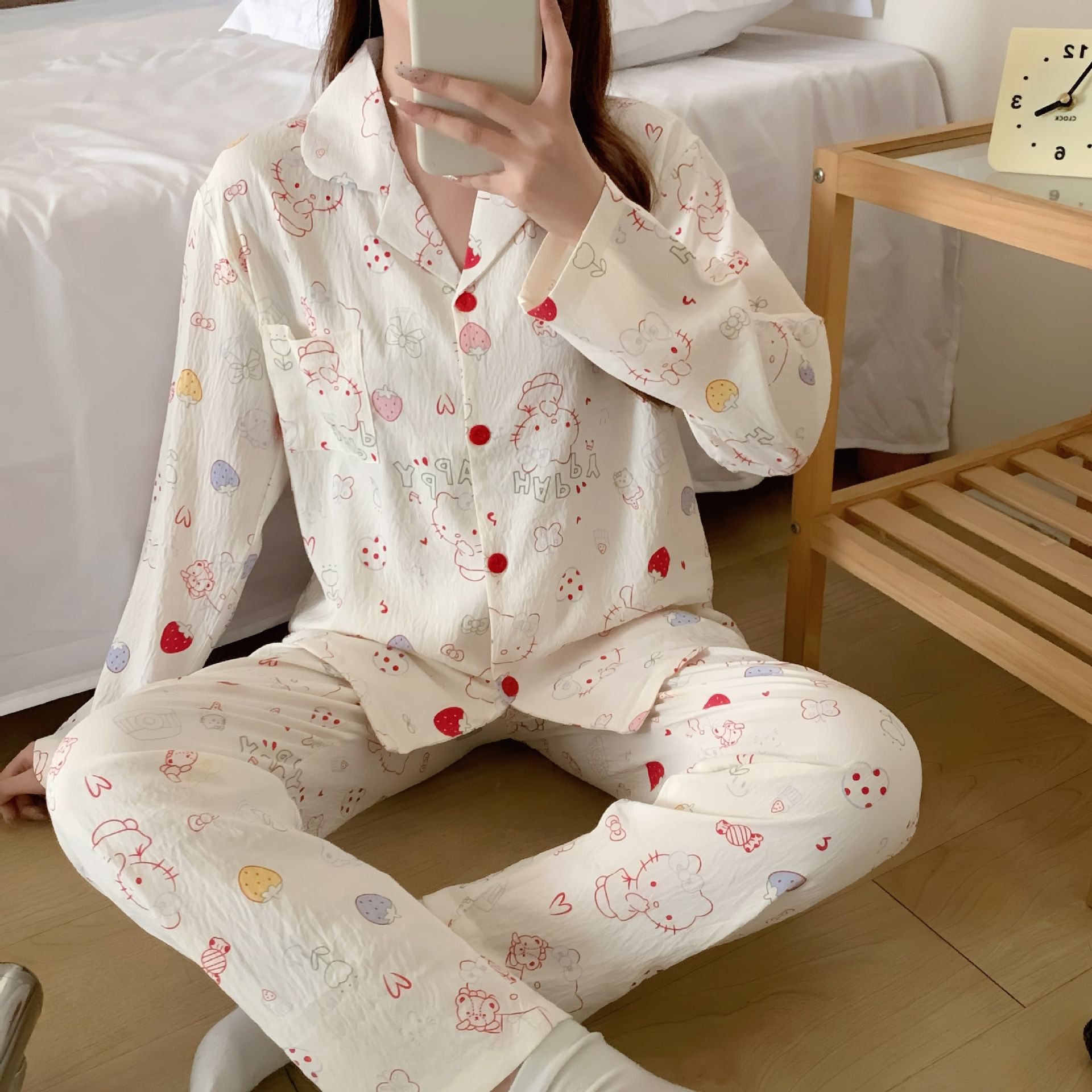 Al por mayor transfronterizo nuevo pijama de mujer pantalones de manga larga nubes de algodón lindos dibujos animados estudiantes cardigan con solapa cubierta de ropa para el hogar