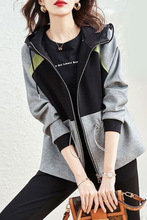 今年流行女装外套春秋新款拼色慵懒连帽拉链韩版收腰宽松卫衣