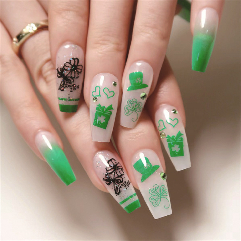 Wear a wholesale St. Patrick's Day nail art green French love fake nail nail piece wholesale nail patch Wear a wholesale St. Patrick's Day nail art green French love fake nail nail piece wholesale nail patch