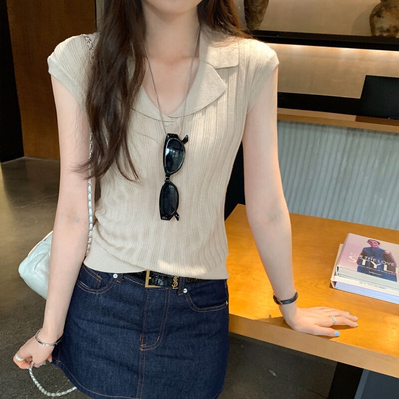 [Ice Silk Washable] Knitted Polo Shirt for Women, Sleeveless Knit Vest, Summer Ice Silk V-Neck Slim Fit Outerwear