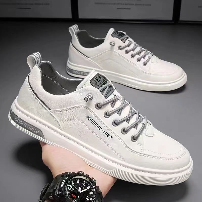 2023 zapatos de hombre nuevos zapatos blancos pequeños zapatos transpirables de moda para hombre todo fósforo zapatillas deportivas bajas de ocio ligero antideslizante