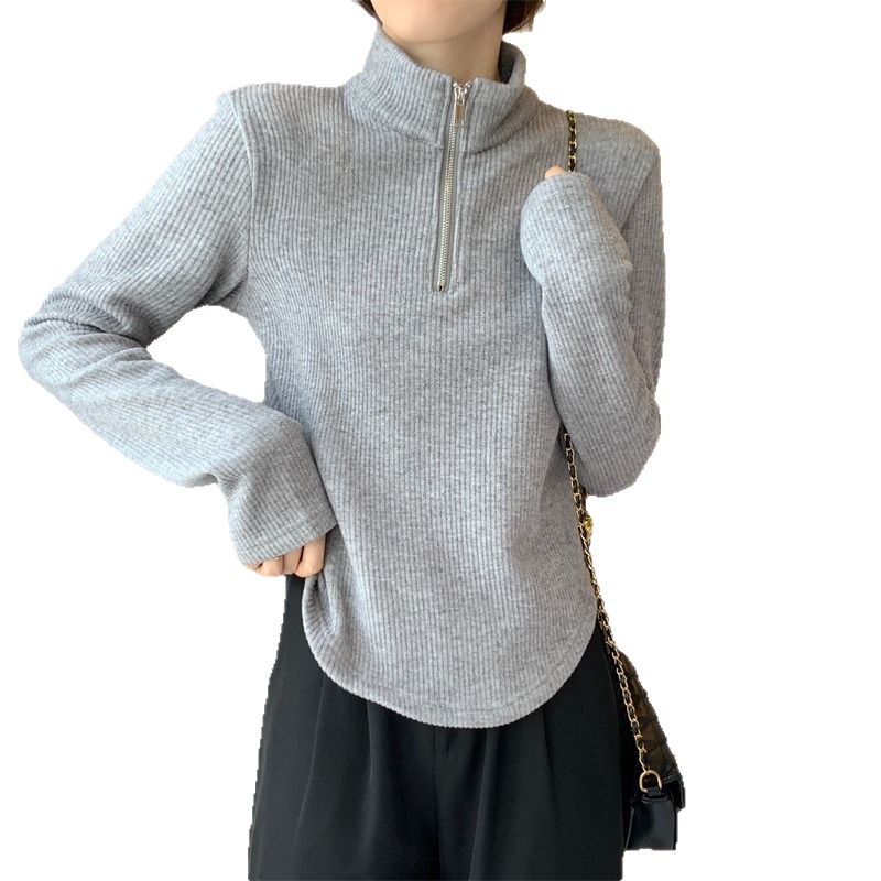 A new irregular warm top for autumn and winter with a 300-pound plus-size women's clothing, a thick and fleece semi-high neck base layer