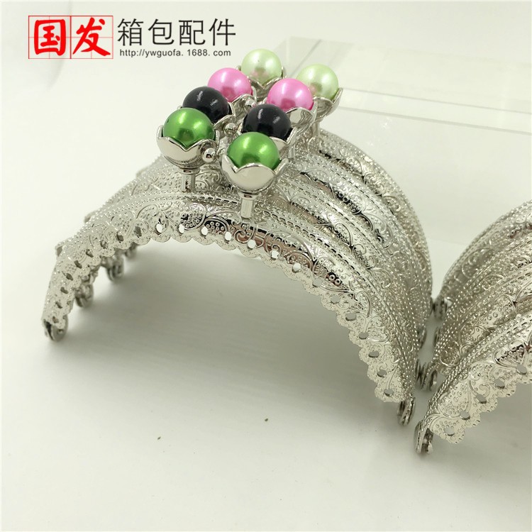 8.5Cm semicircular encaje en relieve cabeza de loto (esferas) oro plata 13 colores opcionales 0106 - YS