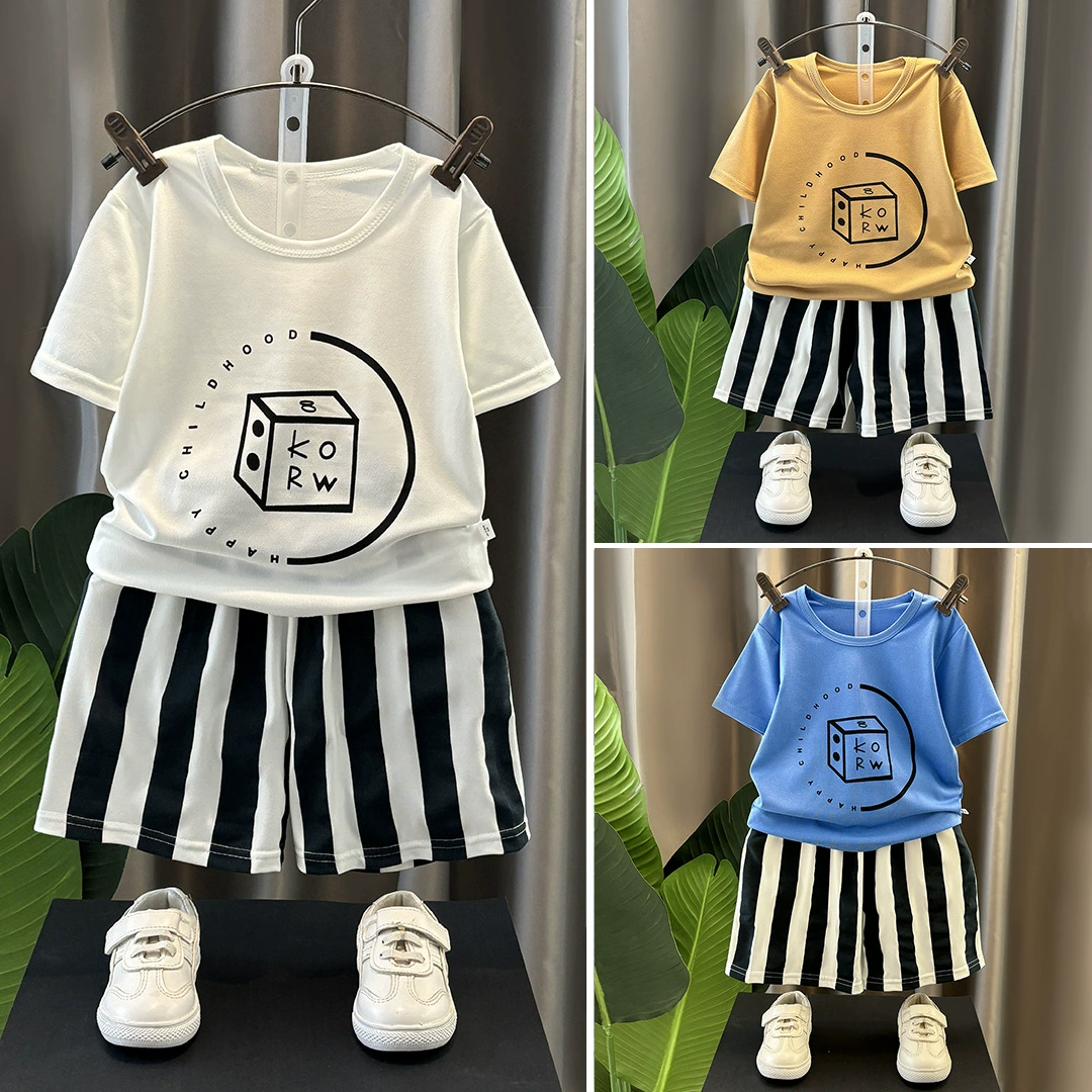 Детская летняя футболка костюм для мальчиков тонкий 2025 новый ребенок с короткими рукавами шорты из двух частей мужской топ с круглым вырезом