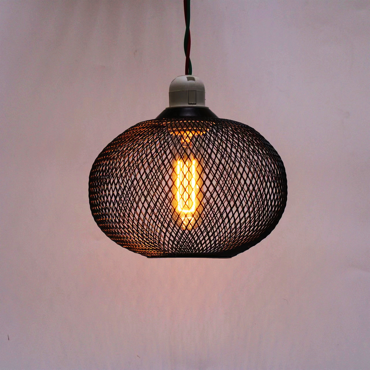 Transfronterizo de hardware de malla de hierro hueco simple iluminación geométrica restaurante leche tienda de té hogar araña pantalla Shell