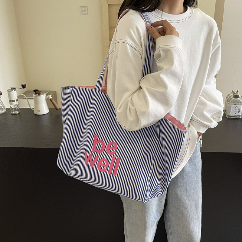 Korean New Large Capacity Tote Bag Positive and Reverse Double-sided Fashion Striped Canvas Bag Letter Printed Bag for Students in Class