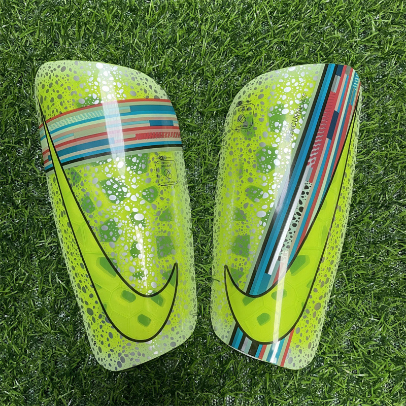 サッカーレガース CR7 ネイマール メッシ プロ競技用挿入プレート ふくらはぎ固定カバー 保護具 衝突防止保護|undefined