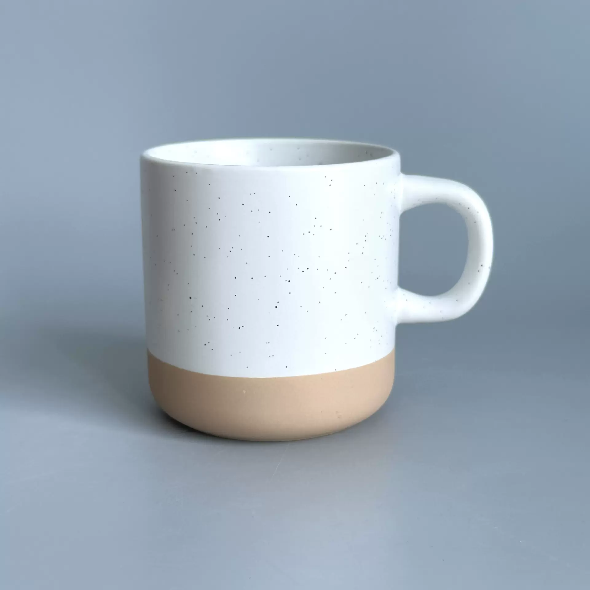 星空马克杯12oz咖啡杯双色拼接色釉颗粒喷点哑光磨砂星空陶瓷杯