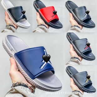 ���＃ԭ play slide �ļ��¿���Ь�p�����m������ĥ��ʿһ����