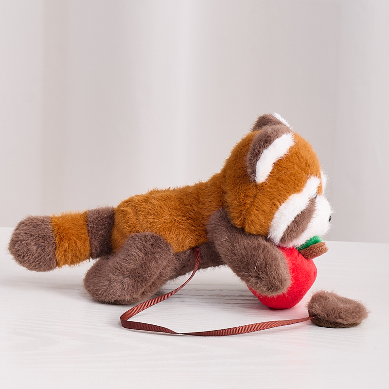 Red panda stands 15cm with shoulders