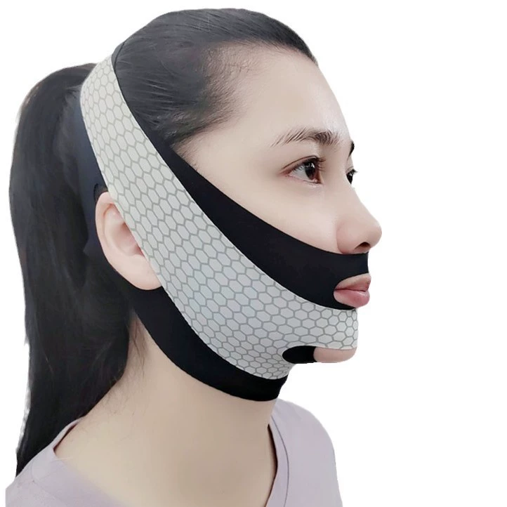 Pulls up smoothing mask for face