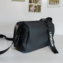 2025新款防水手提材质时尚ins休闲百搭潮流简约小圆桶包包