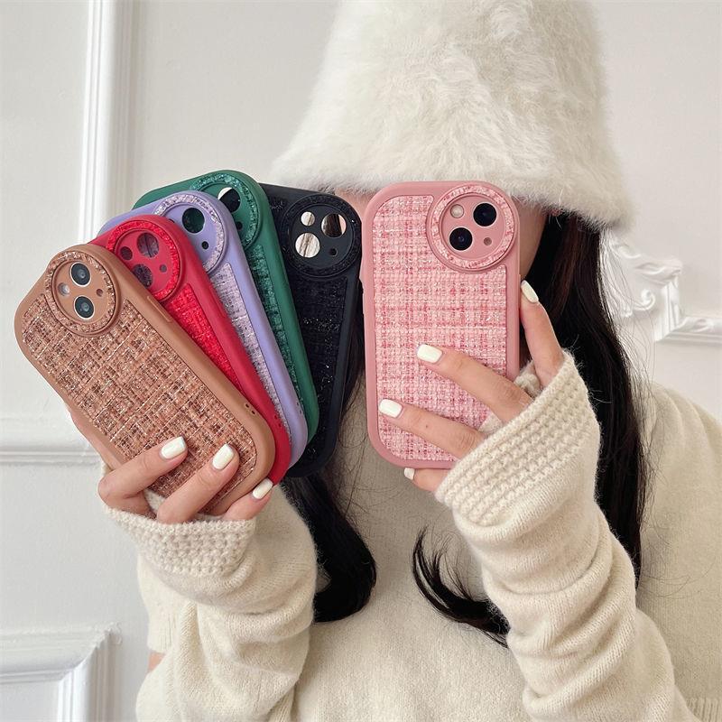 Autumn and winter New Hot Wheels leather phone case for Apple 13/14 Chanel style chubby girl XSMAX phone case Autumn and winter New Hot Wheels leather phone case for Apple 13/14 Chanel style chubby girl XSMAX phone case
