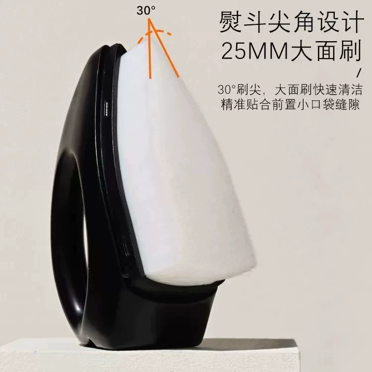 Foundation, triangular brush
