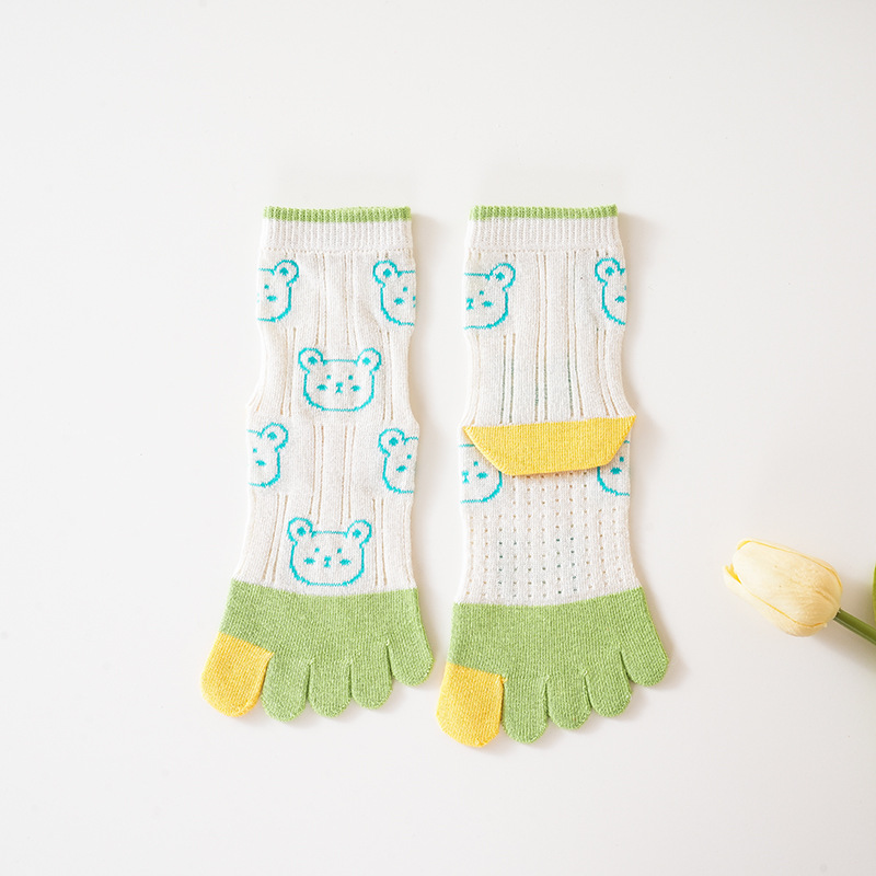 Five-finger glass silk bear rice white green