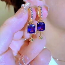 2024�p�ݸ߼�����ɫ���ζ��hŮС���OӋ΢肝M荶��ۚ��|�ٴ����l