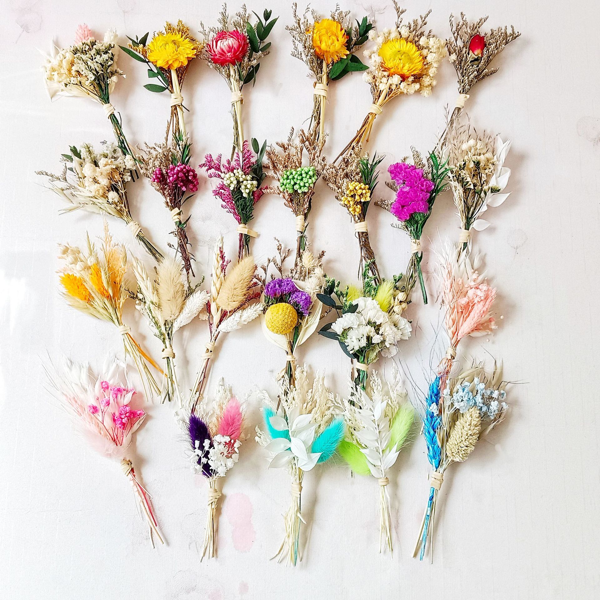 亚马逊跨境干花永生花迷你小花束mini胸花伴手礼盒搭配成品花束