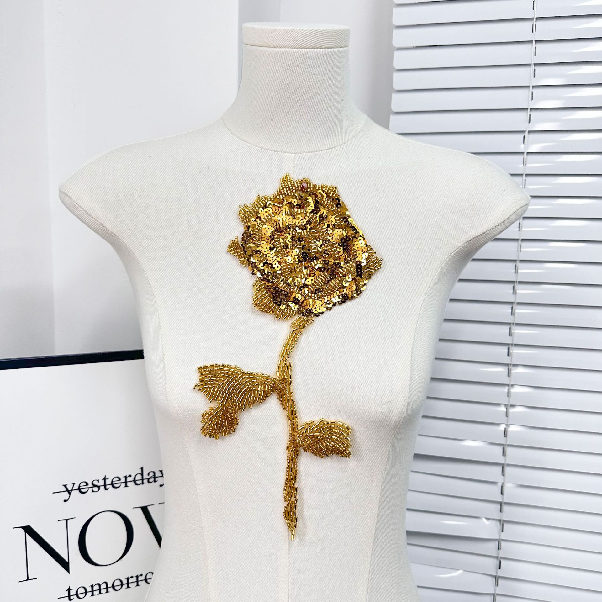 Nuevo transfronterizo tridimensional esquinilla cuentas clavos cuentas tela de encaje pegatinas flores ropa camisa de camisa decoración image 3