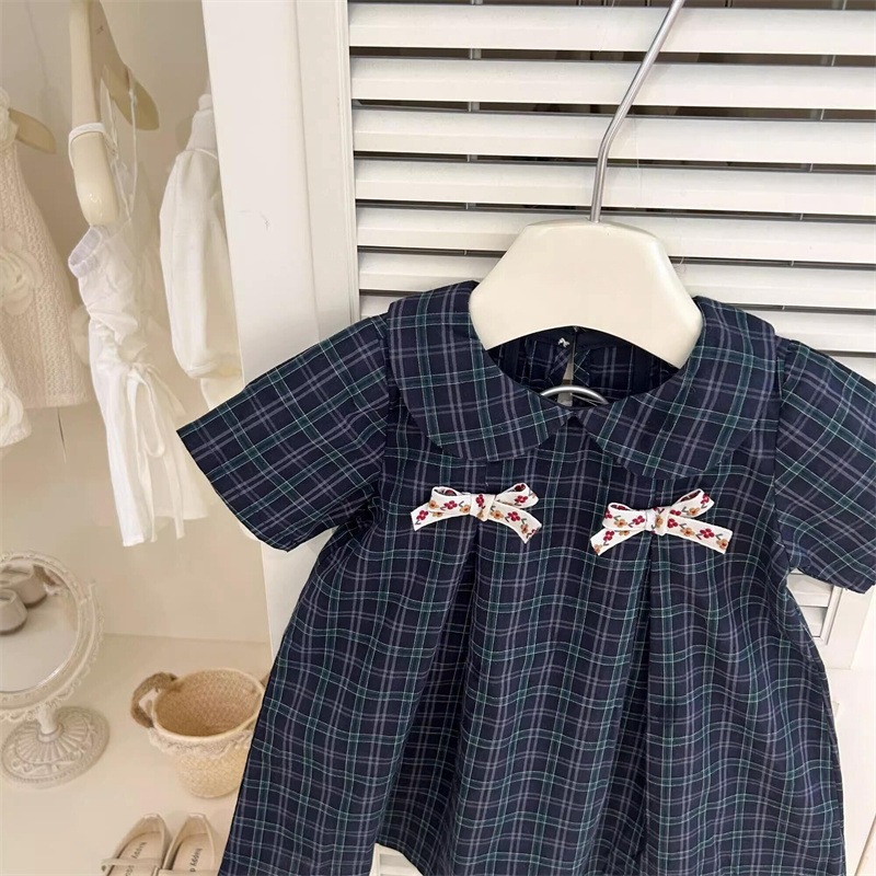 Zheng Qiqi2025 verano chicas de moda polaco vestido de cuello de muñeca coreano vestido de princesa de estilo extranjero vestido a cuadrícula