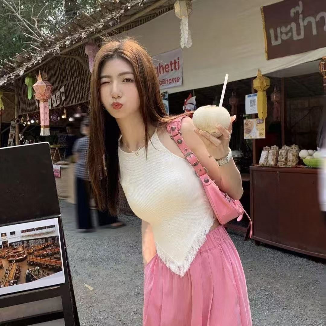 LC723挂脖显瘦辣妹纯欲风吊带内搭外穿设计感小众短款夏季纯色修