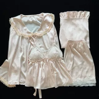 【粉樱兔兔】纯欲蕾丝花边兔子冰丝睡衣女吊带短裤家居服带胸垫