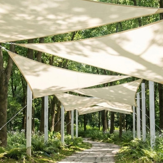 Triangular Canopy Sunshade Waterproof Sun Protection Outdoor Ceiling Decoration for Scenic Areas, Ancient Towns, Commercial Streets, and Heat Insulation Sunshade Net