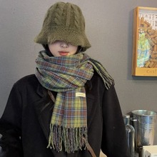 复古绿色格子纹围巾女士秋冬季百搭个性高级感保暖披肩围脖韩系新