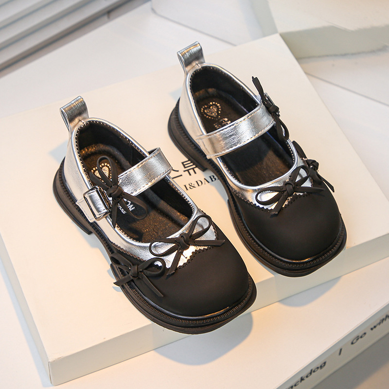 Zapatos de cuero de niñas para niños princesa marizhen zapatos solos de primavera y otoño 2026 nuevos zapatos de estudiantes de suela blanda zapatos de rendimiento para niños grandes