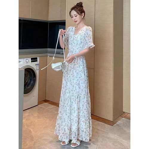 Chiffon floral dress, summer boho-style French-inspired kikyo ankle-length skirt—slimming black design for women