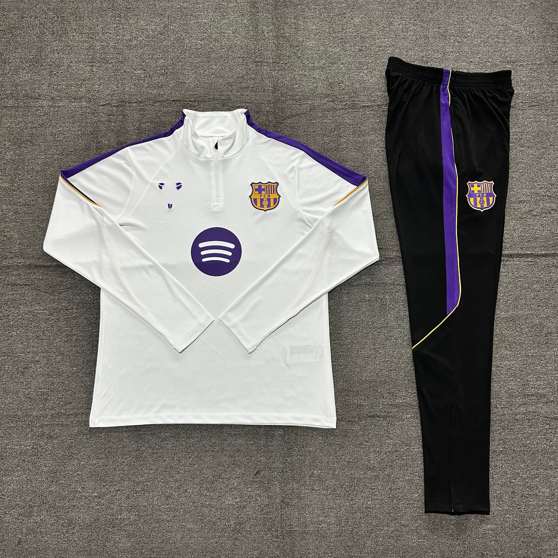 26-27 Nuevo club de invierno de fútbol Miami Real Madrid Arsenal París Barcelona Bayern Liverpool image 15