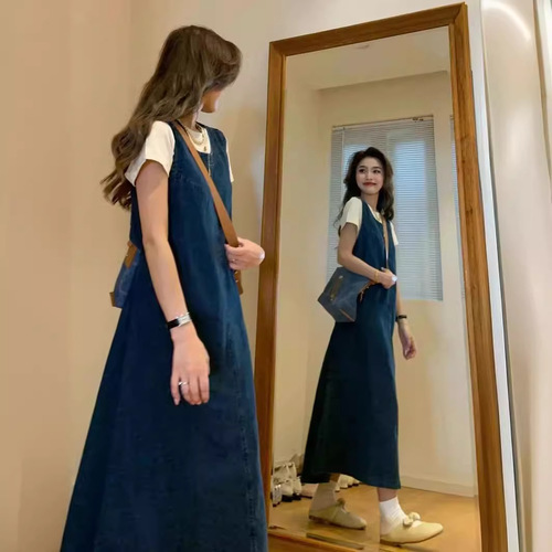 Retro sleeveless V-neck denim dress with lace-up back, long skirt, white short-sleeve T-shirt set for women