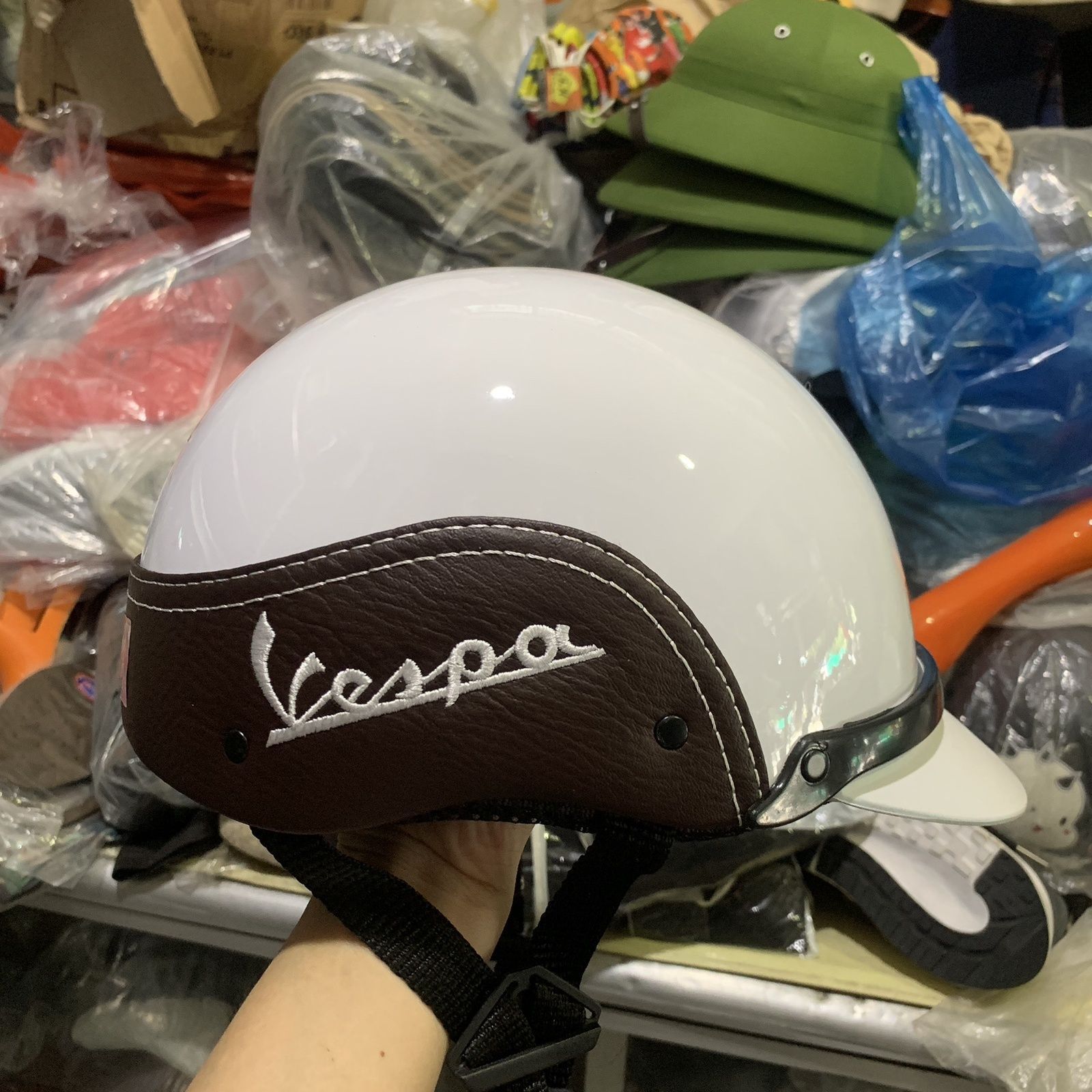 Piaggio Vespa Piaggio Helmet - Original Vietnam Import - Fashionable, Lightweight (Auto Parts and Accessories) - white-side-dark-brown