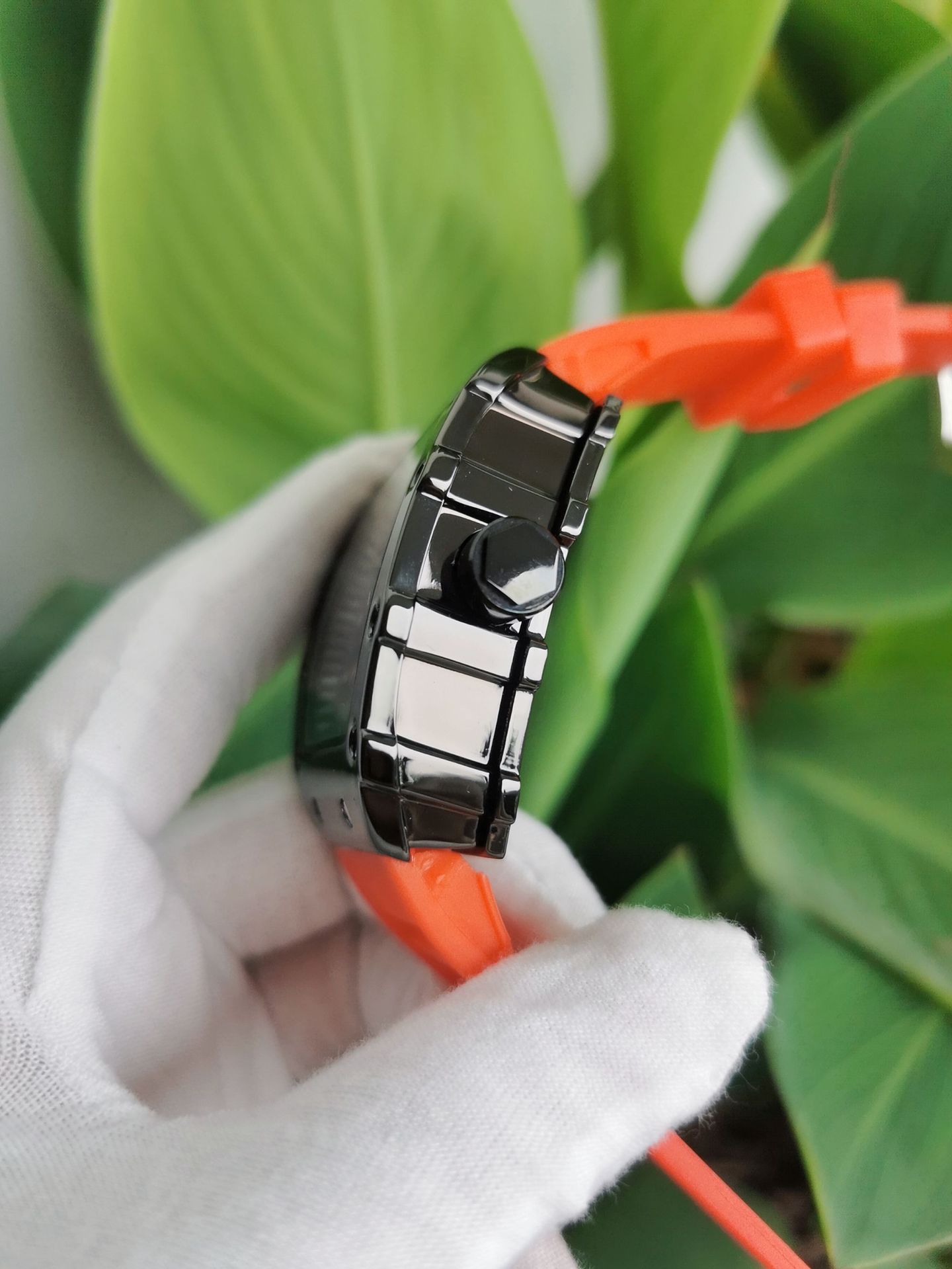 Popular Wine Barrel Shaped Fashionable Mechanical Layered Photosensitive Surface Bright Shell Men's Watch Watch_voghion.com