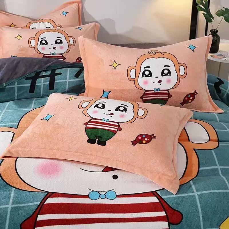 Hello kitty, Hello Kitty, warm pillowcase