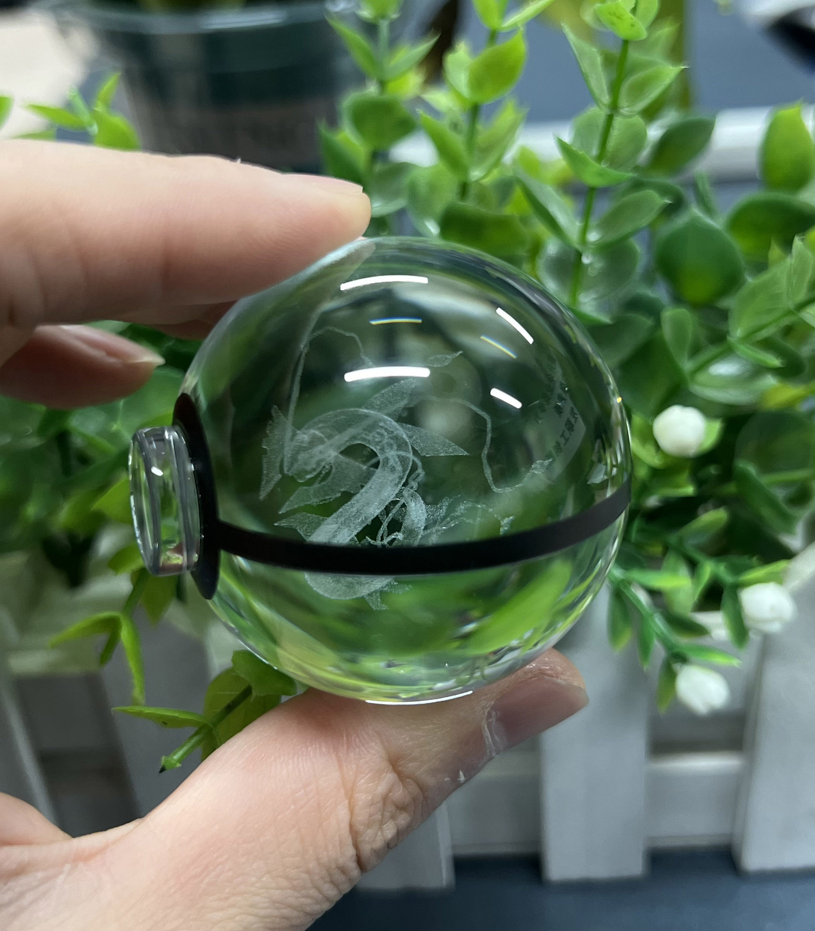 Exclusivo transfronterizo nueva serie de Navidad BOLA DE elfo Pokemon bola de cristal periférica super gigante dragón de pulverización de fuego luz nocturna