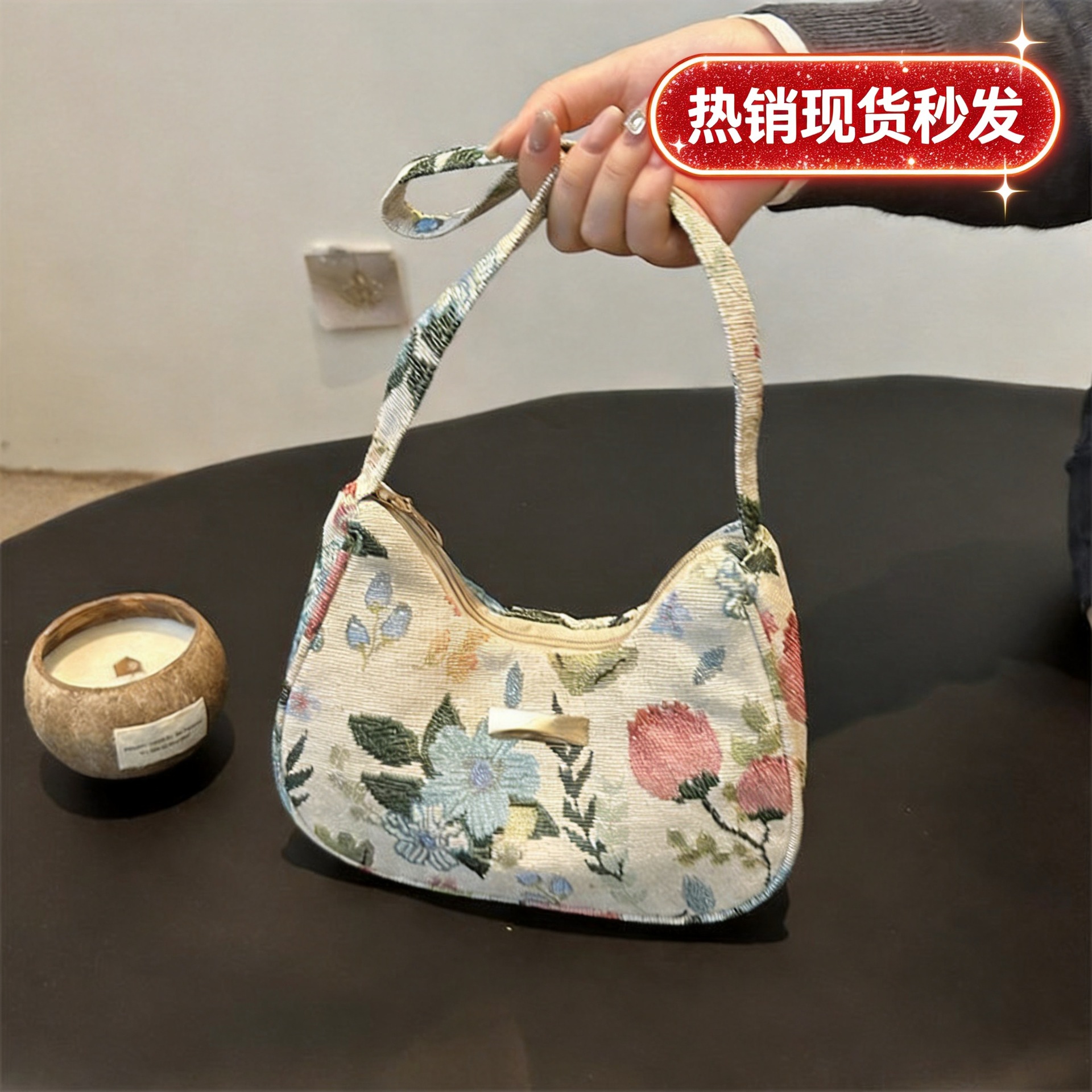 Cross-border New Arrival Canvas Underarm Bag Large Capacity Niche Artistic Shoulder Bag Fashion Flower Beautiful Velvet Crescent Bag