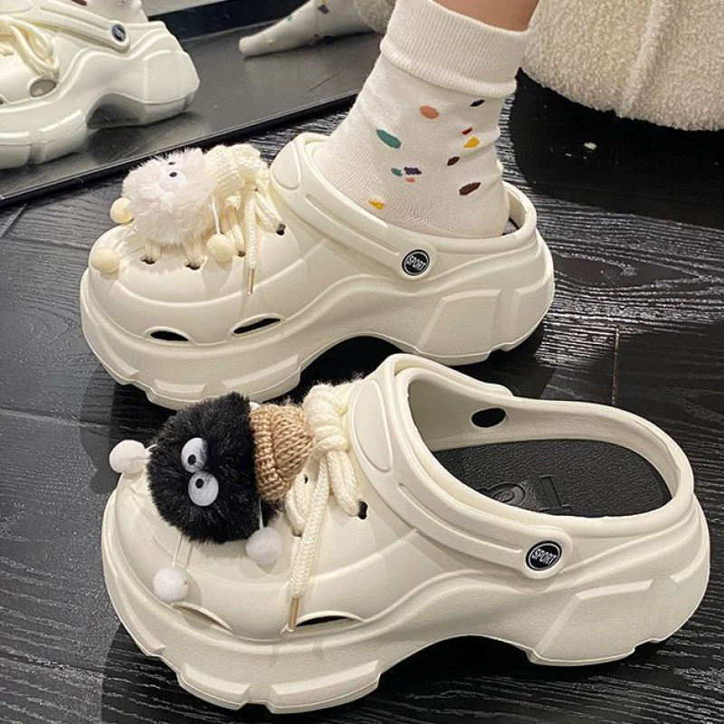 [2024 новые ПВХ нескользящие пещерные туфли для женщин носить милые студенческие общежития тапочки для женщин