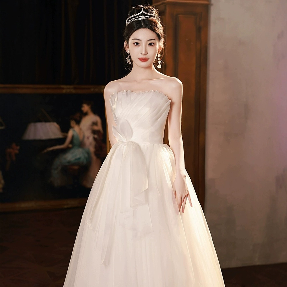 French-Style Strapless Evening Gown for Women 2026 New Model Light Wedding Dress Runaway Princess Simple Travel Shoot Light Luxury Niche High-End