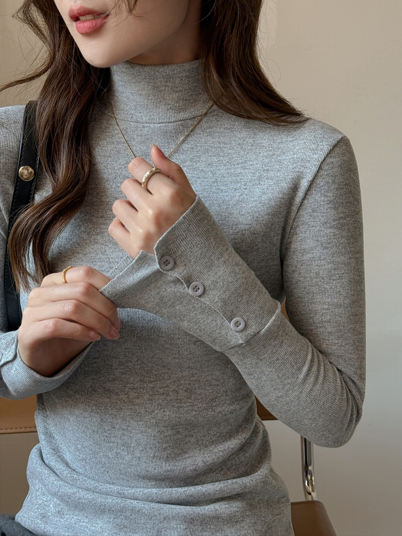 Demi-season velvet design base long-sleeve made of faux fur